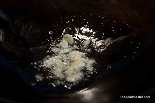 pla-dook-tort-krop-pat-krachai-12