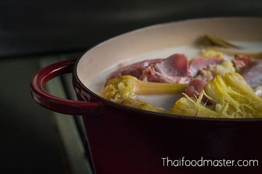 tom-kha-bpet-Thaifoodmaster-7 ต้มข่าเป็ดแบบโบราณ ; An ancient Siamese recipe of Tom Kha Bpet (duck)