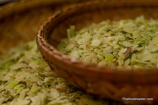 ข้าวเม่า (khaao mao) Pounded Unripe Rice