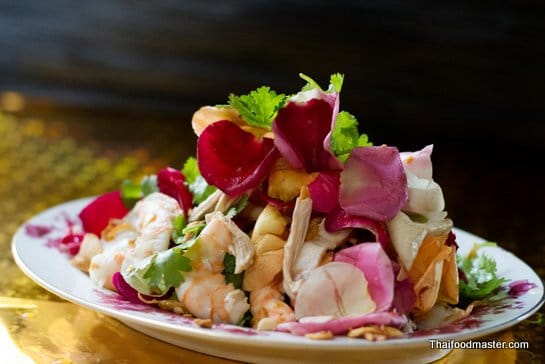 Rose Petals Salad (ยำกลีบกุพชกะ ; yam gleep goop cha ga ...